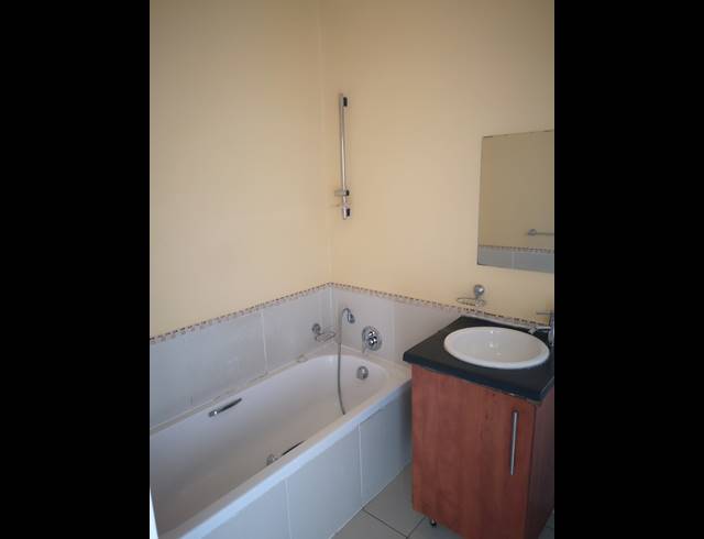 1 BEDROOM APARTMENT FOR SALE IN FERNDALE